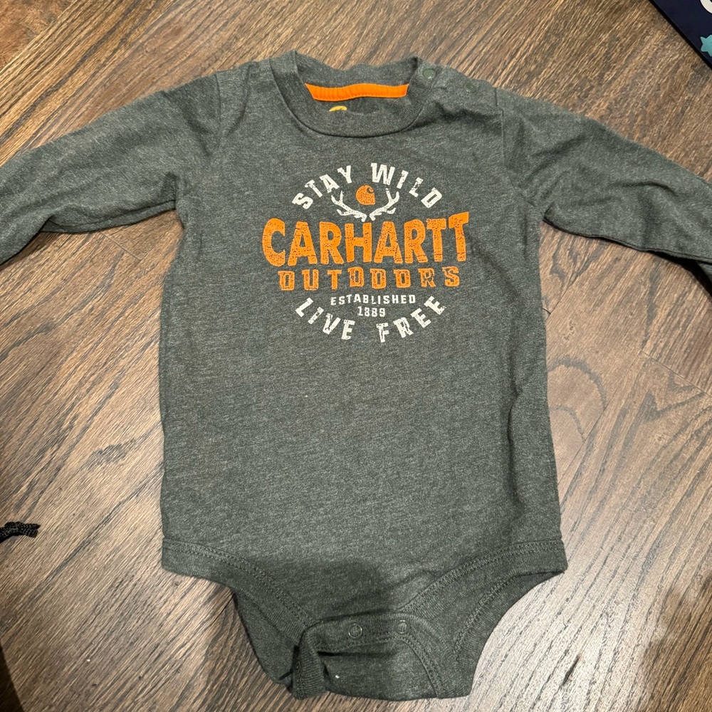 Carhartt 12 Months Longsleeve Brown One Piece Logo Deer Hunting Body Suit EUC